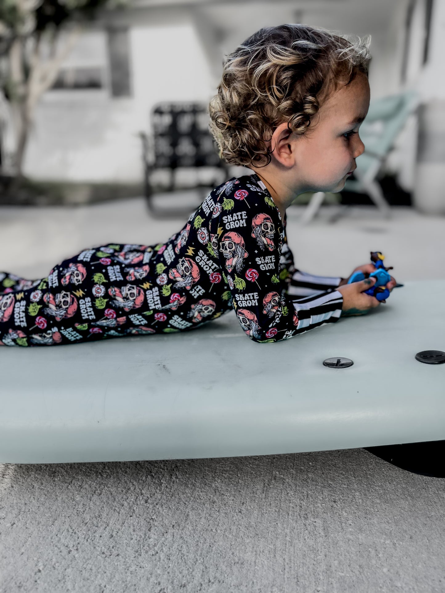 SKATE GROM ONESIE