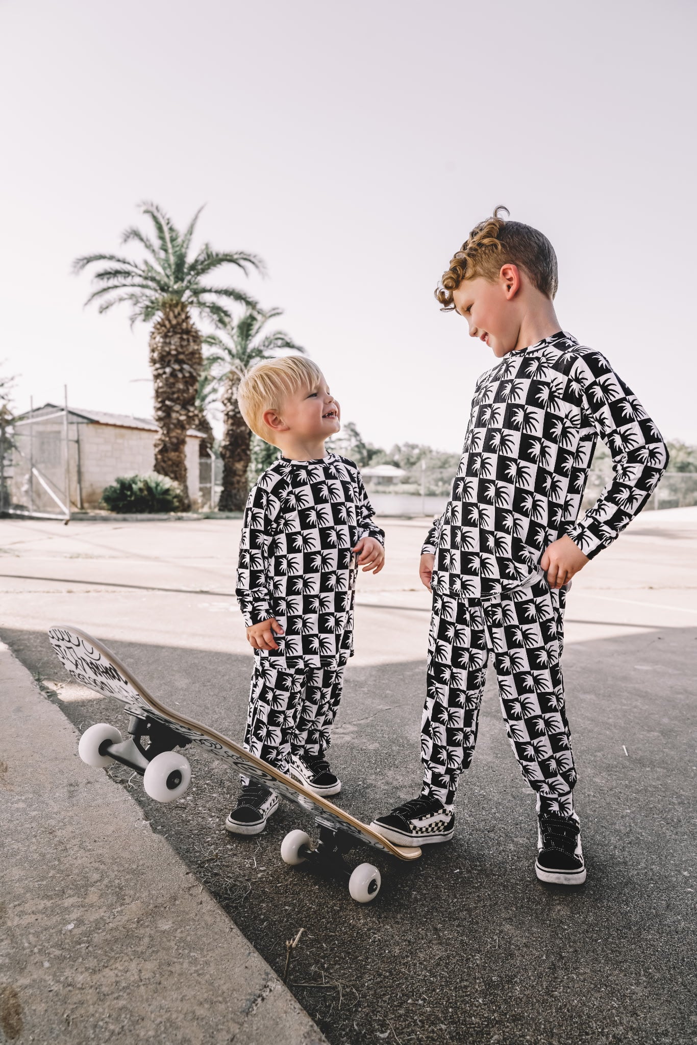 CHECKERED PALM 2 PIECE BAMBOO SET